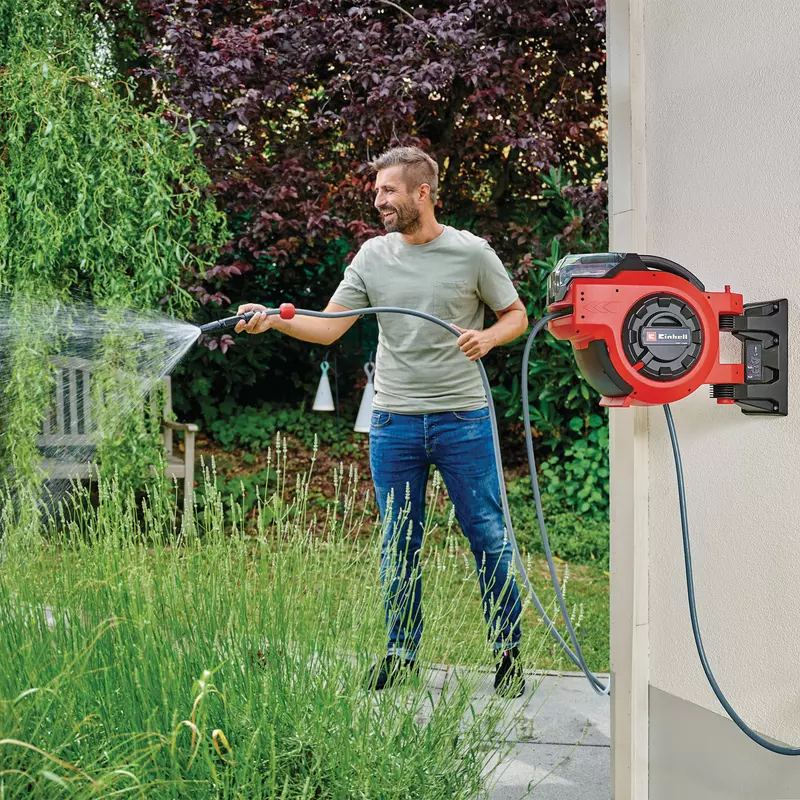 einhell-expert-cordless-hose-reel-water-4173779-example_usage-001