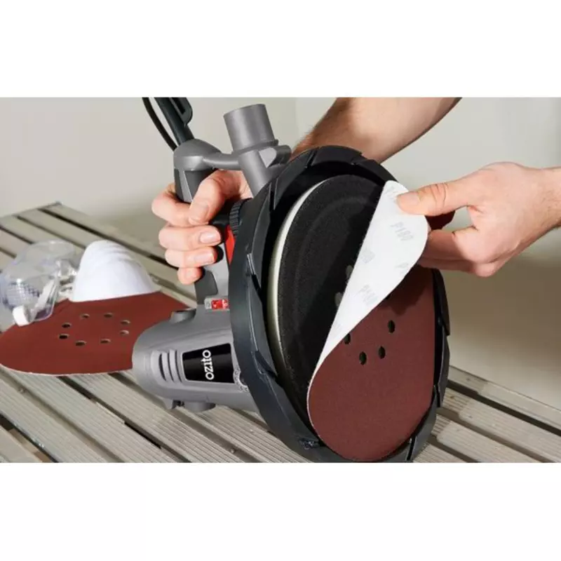 ozito-drywall-polisher-61001394-example_usage-103