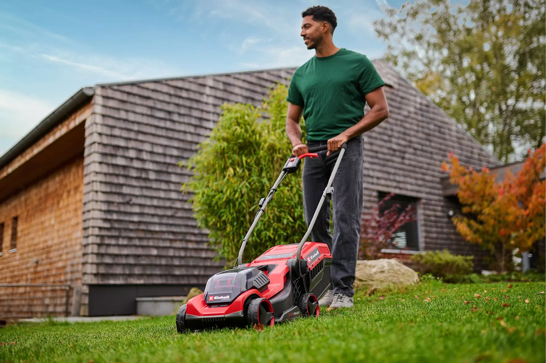 einhell-expert-cordless-lawn-mower-3413361-example_usage-001