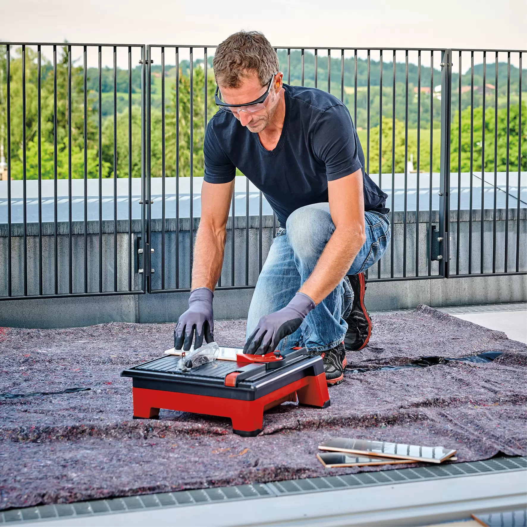 einhell-expert-cordless-tile-cutting-machine-4301191-example_usage-001