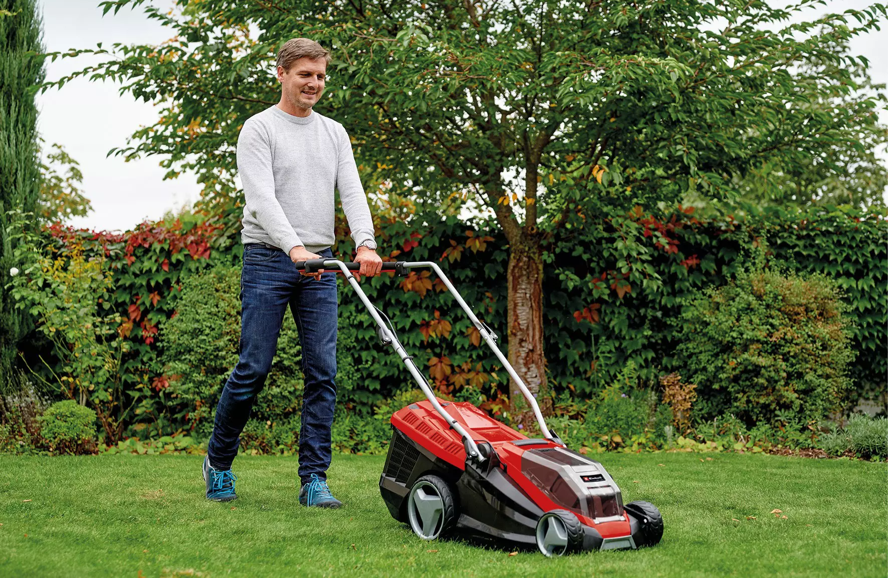 einhell-expert-cordless-lawn-mower-3413230-example_usage-001