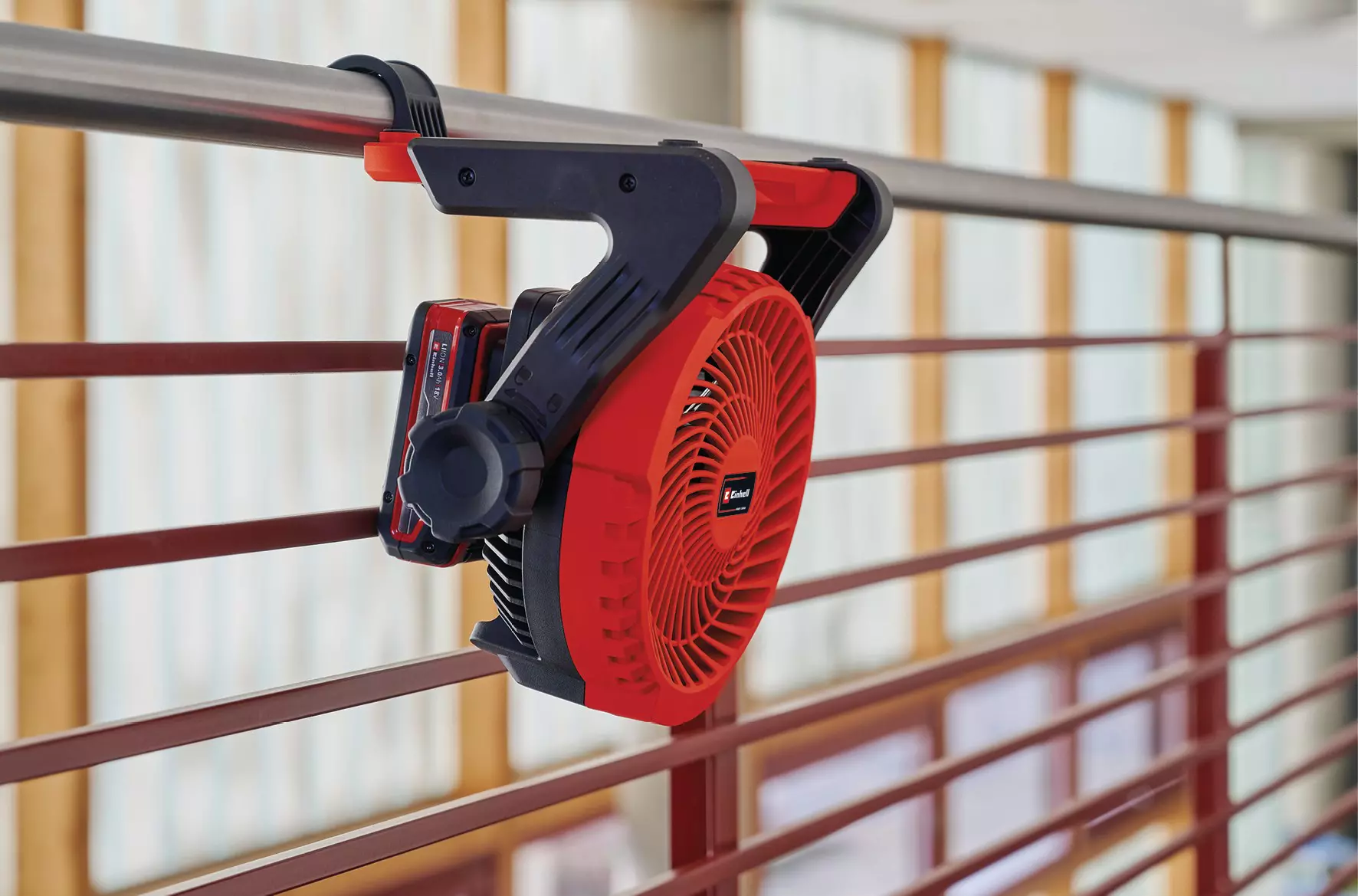 einhell-expert-cordless-fan-3408036-example_usage-001