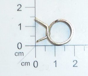 fuel pipe clamp