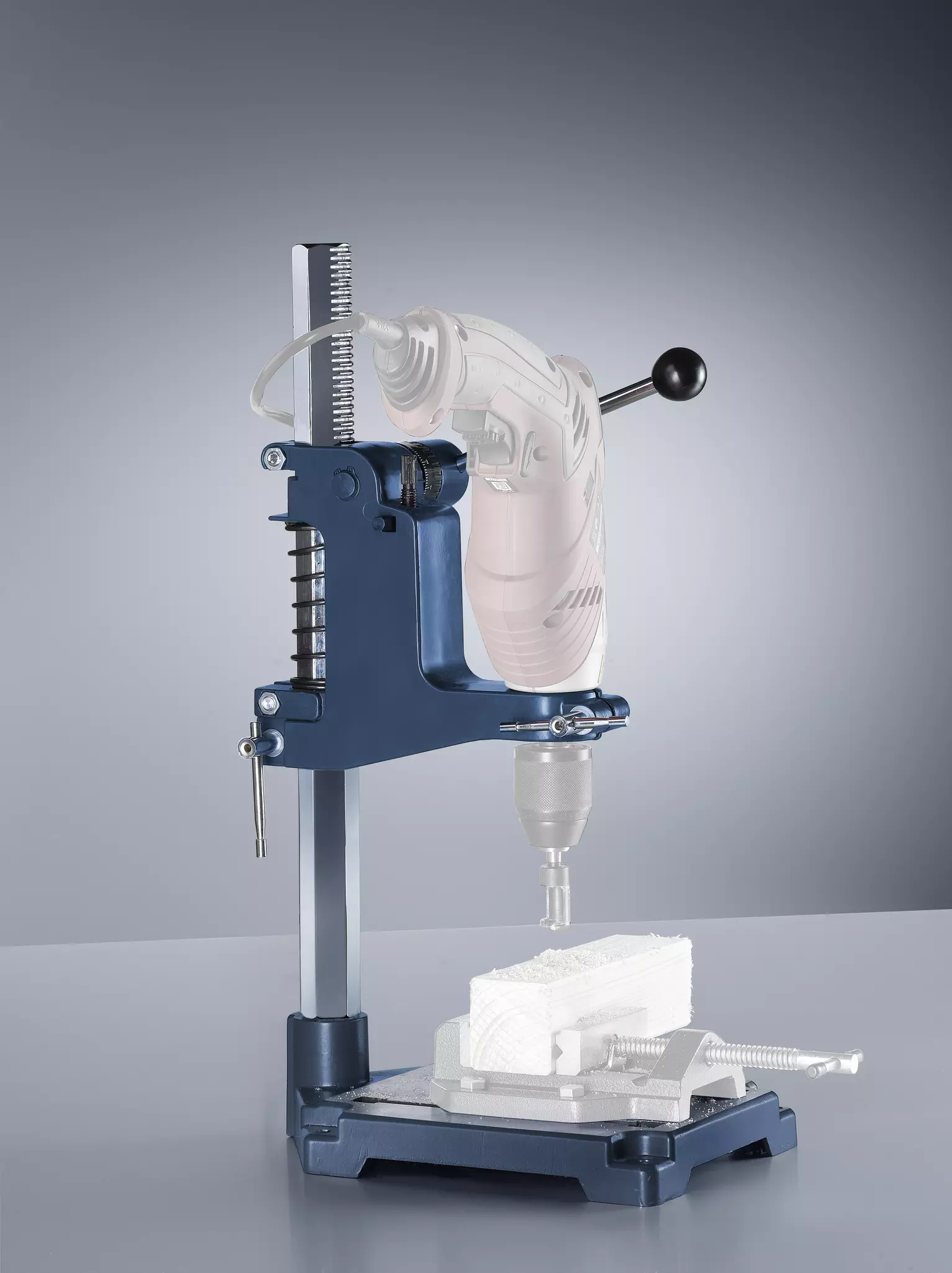 kwb-diy-drill-stand-49777800-example_usage-202