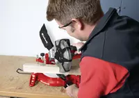 einhell-classic-mitre-saw-4300850-example_usage-001