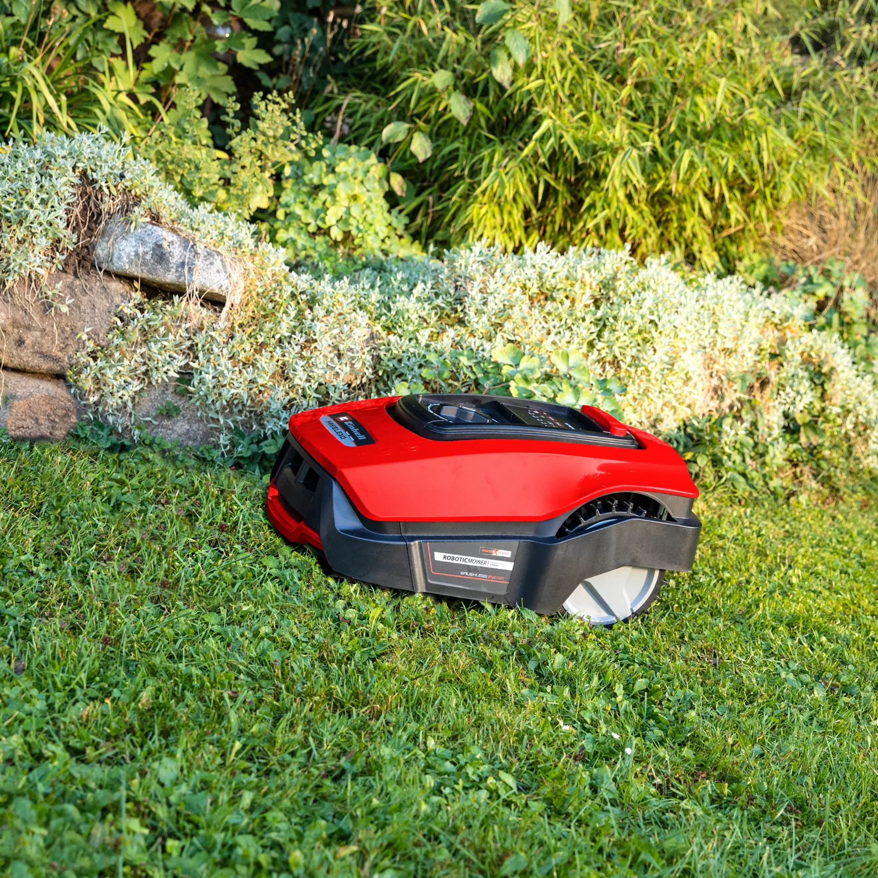 einhell-expert-robot-lawn-mower-4326368-detail_image-006