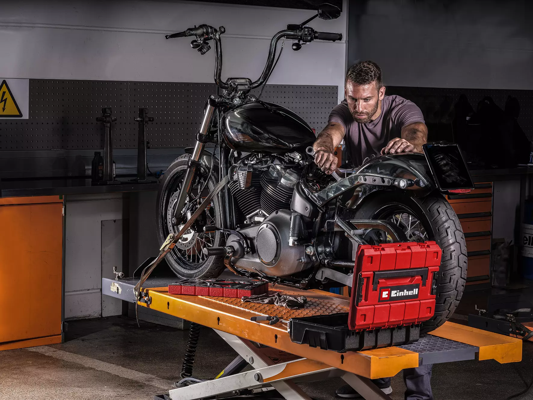 einhell-accessory-kwb-tool-case-sets-49370570-example_usage-804