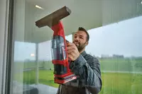 einhell-expert-cordless-window-cleaner-3437100-example_usage-001