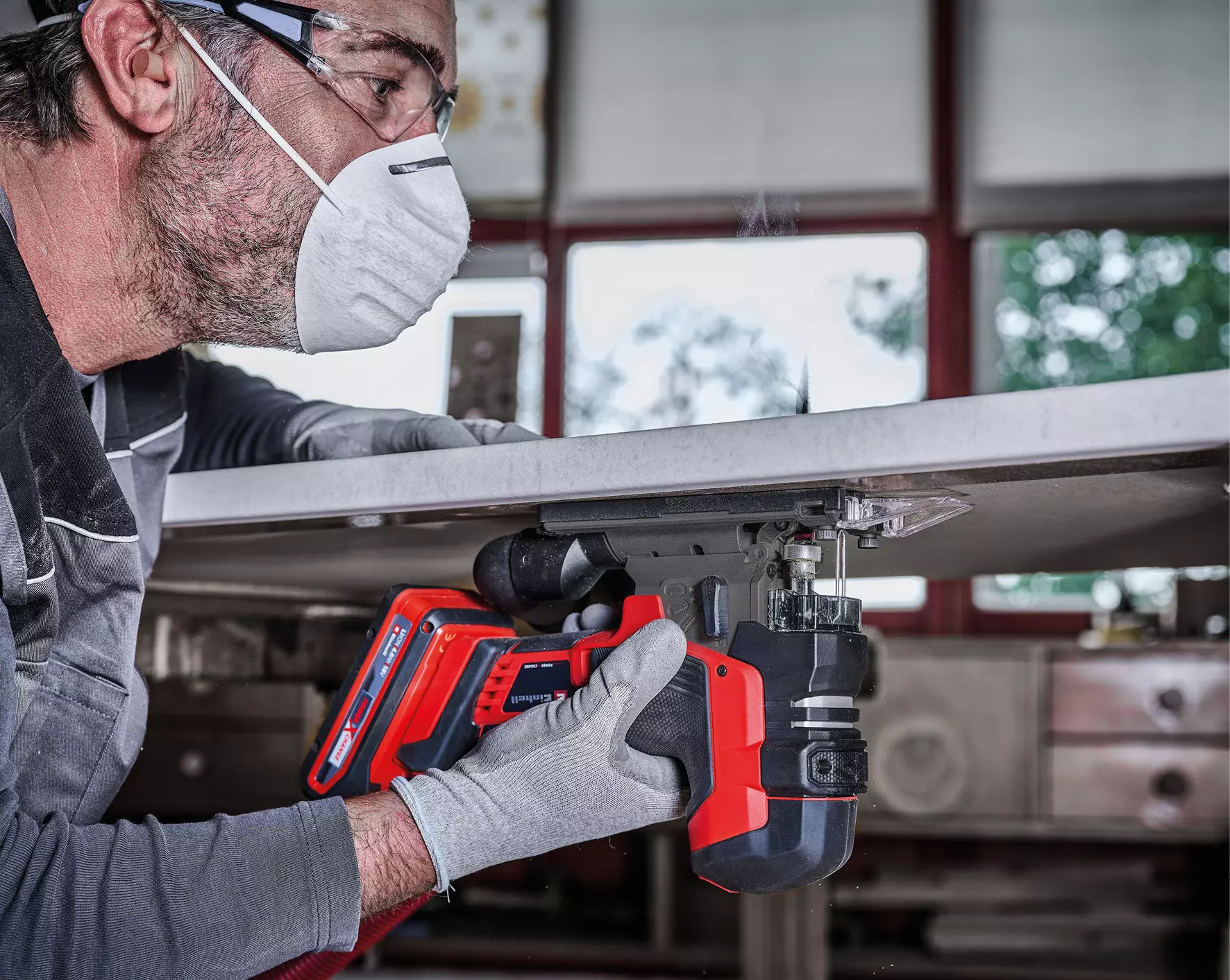 einhell-professional-cordless-jig-saw-4321265-example_usage-101
