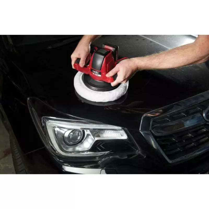 ozito-cordless-car-polisher-3000044-example_usage-101