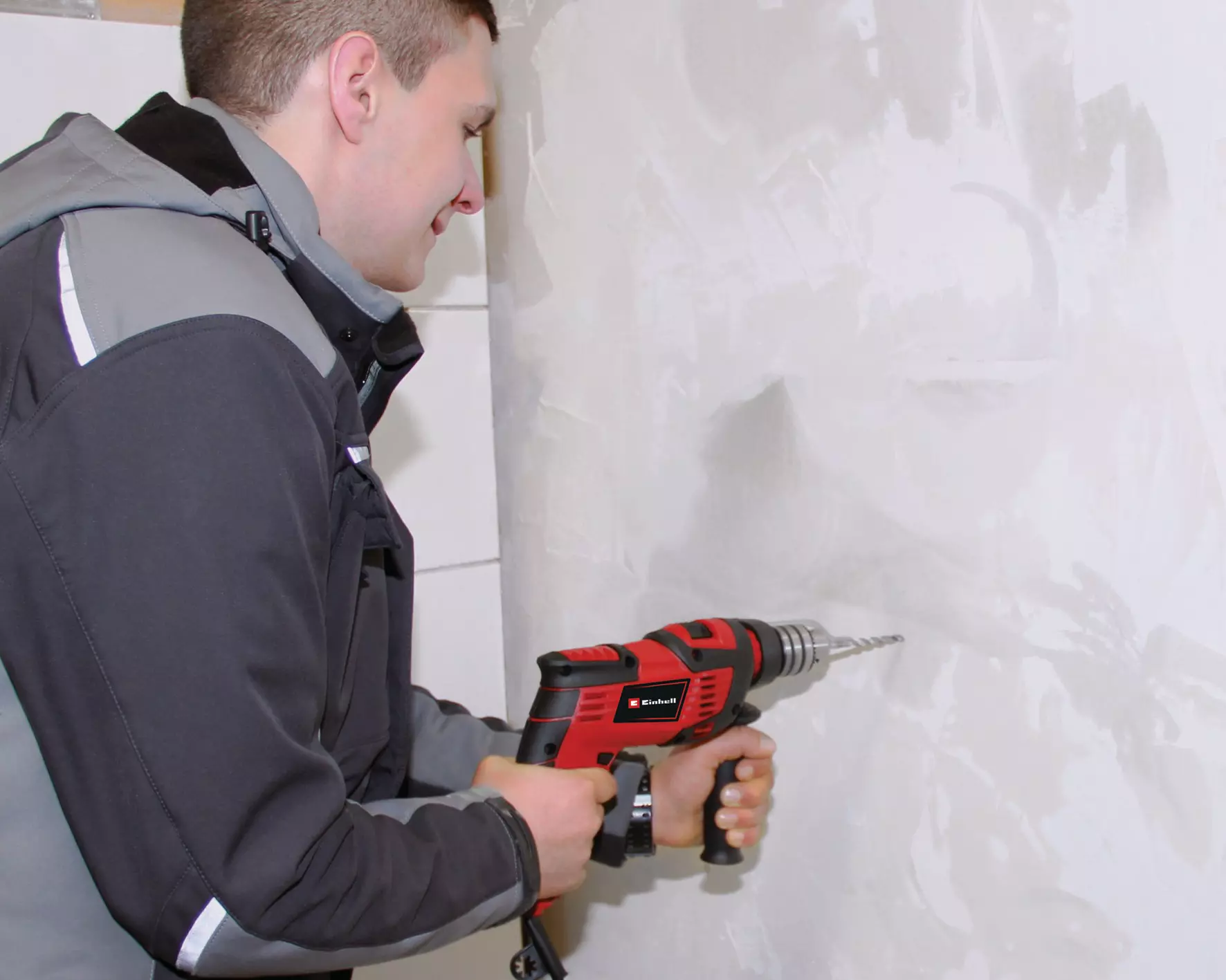 einhell-classic-hammer-drill-4259862-example_usage-001