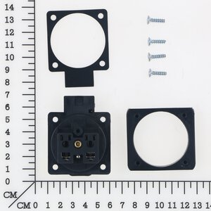 Socket assembly