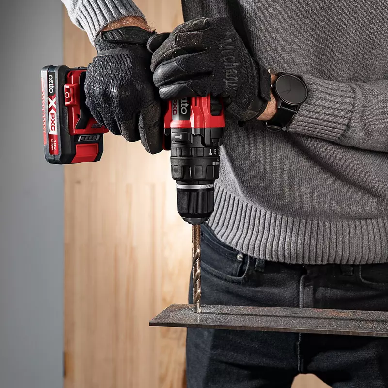 ozito-power-tool-kit-3001244-example_usage-101