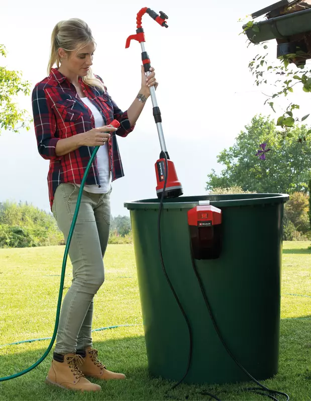 einhell-expert-cordless-clear-water-pump-4170427-example_usage-001