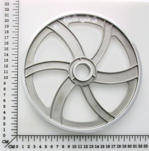 driven wheel