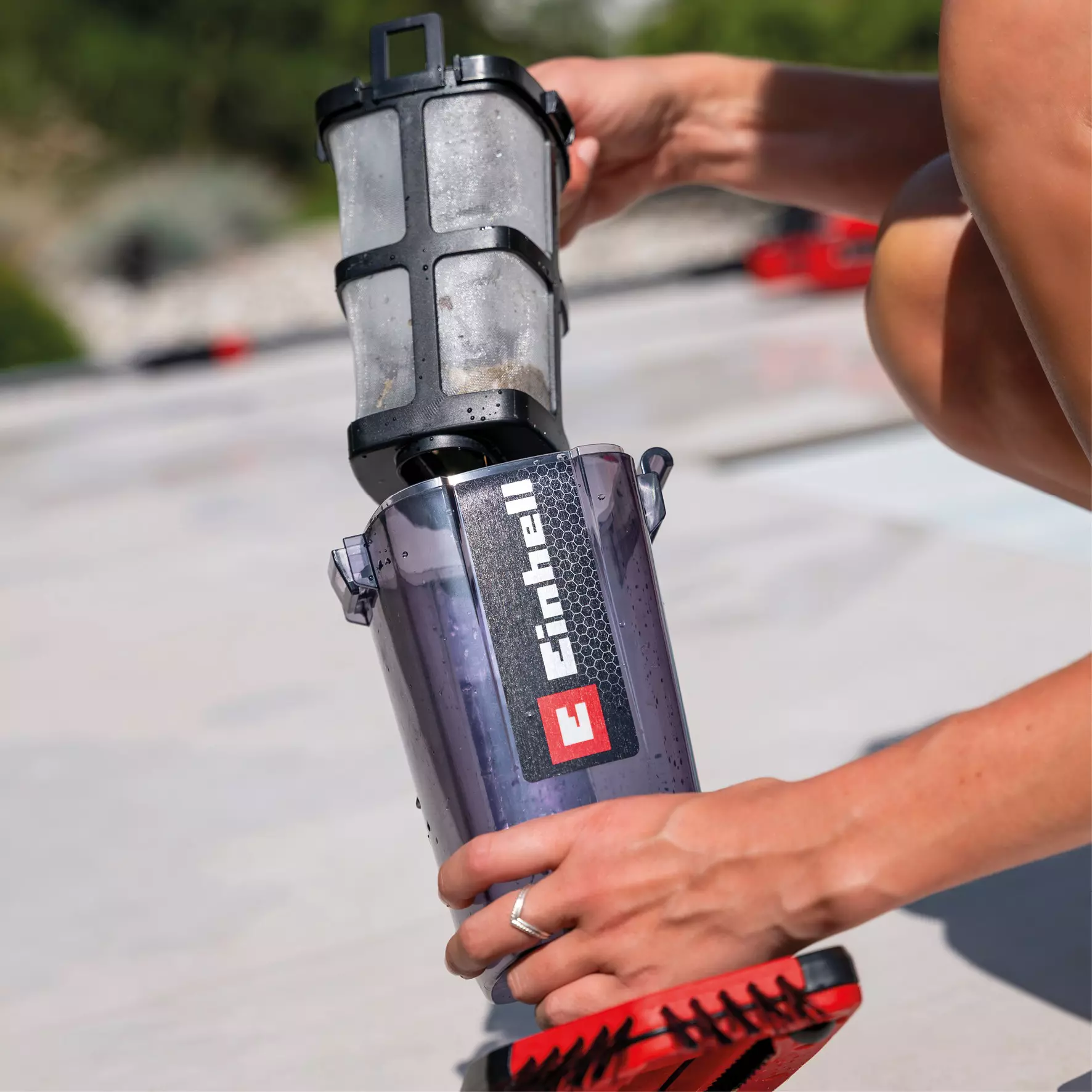 einhell-expert-cordless-pool-vacuum-3424400-detail_image-002