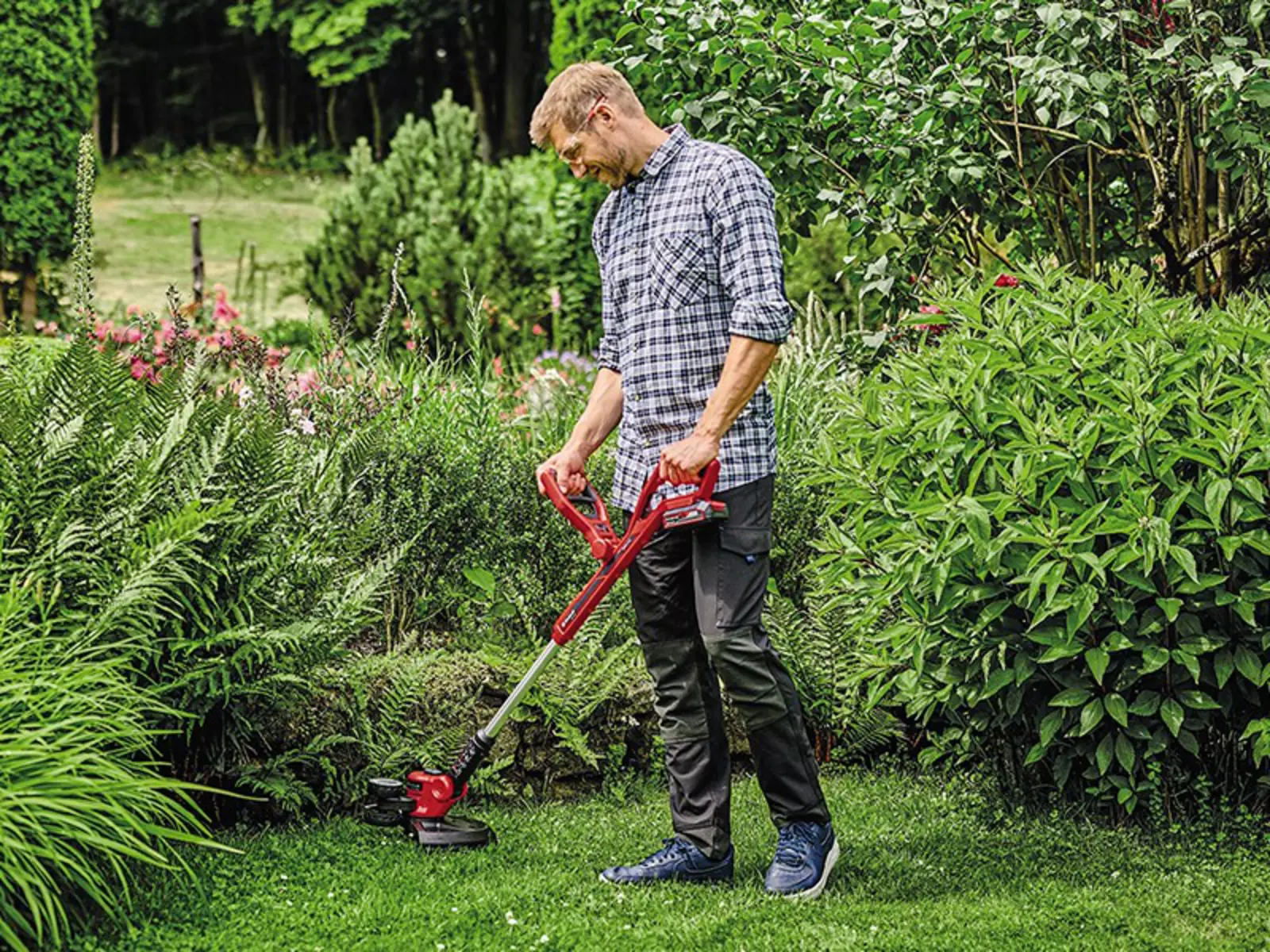 Cordless-freedom-in-the-garden