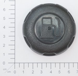 FUEL TANK COVER