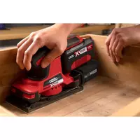 ozito-cordless-orbital-sander-3000559-example_usage-101