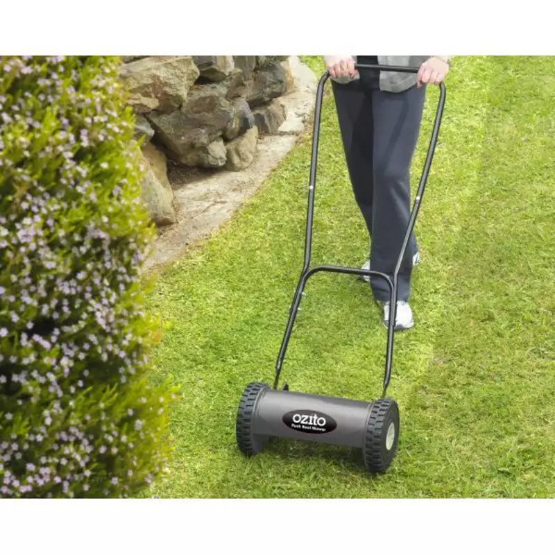 LMP301 Hand Lawn Mower