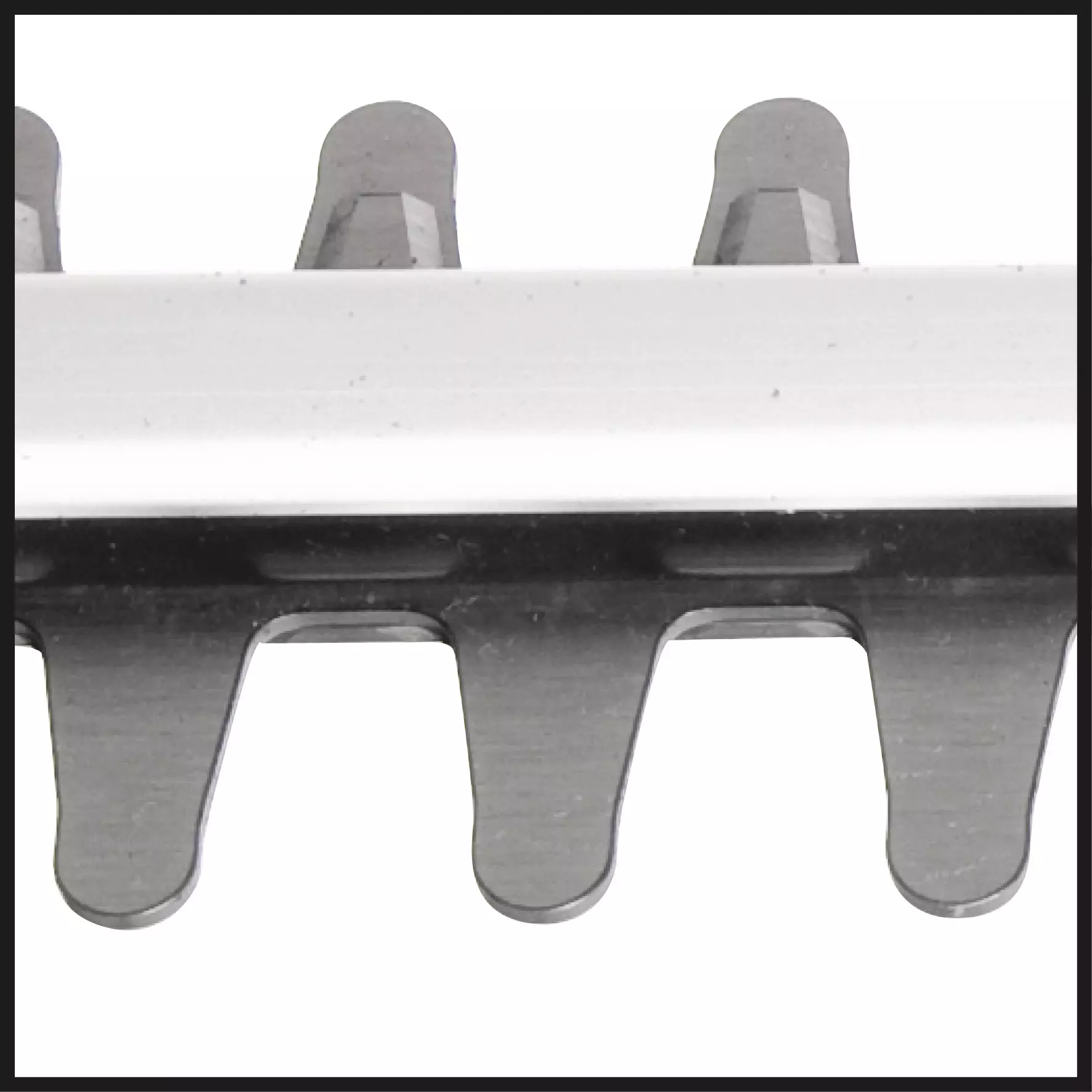 einhell-classic-electric-hedge-trimmer-3403461-detail_image-004