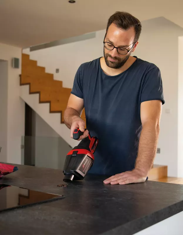 einhell-expert-cordless-vacuum-cleaner-2347195-example_usage-001