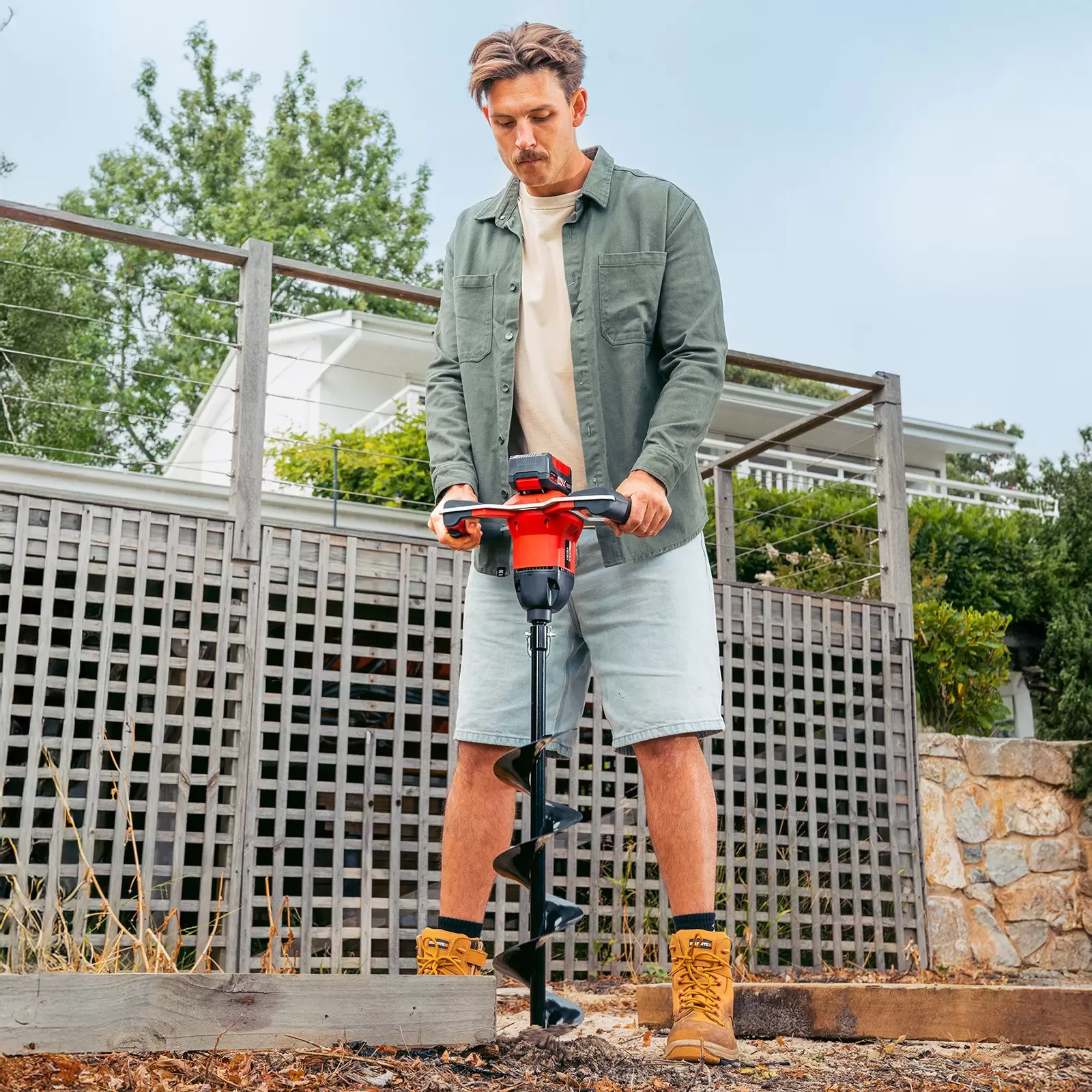 ozito-cordless-earth-auger-3001370-example_usage-101