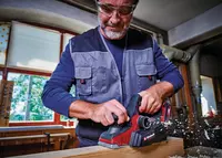 einhell-professional-cordless-planer-4345405-example_usage-001