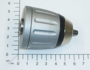 Single sleeve chuck