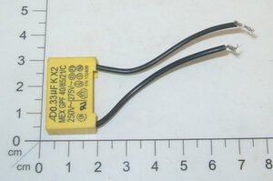 capacitor 0,33-F