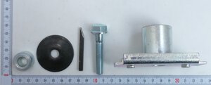 Blade holder assembly