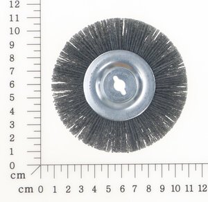 nylon brush (US)