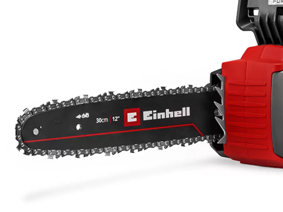 Close-up of the metal bumper spike of the Einhell cordless chainsaw FORTEXXA 18/30.
