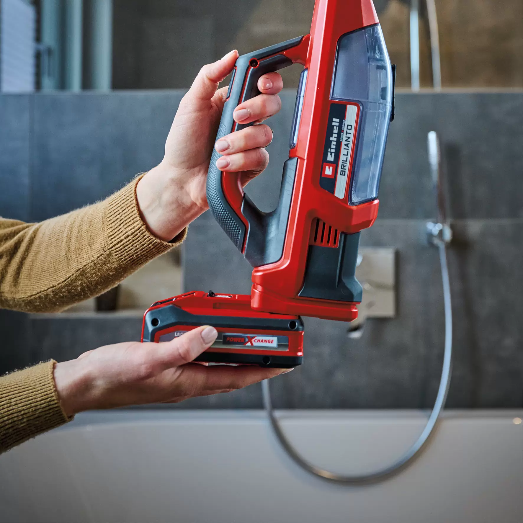 einhell-expert-cordless-window-cleaner-3437100-detail_image-001
