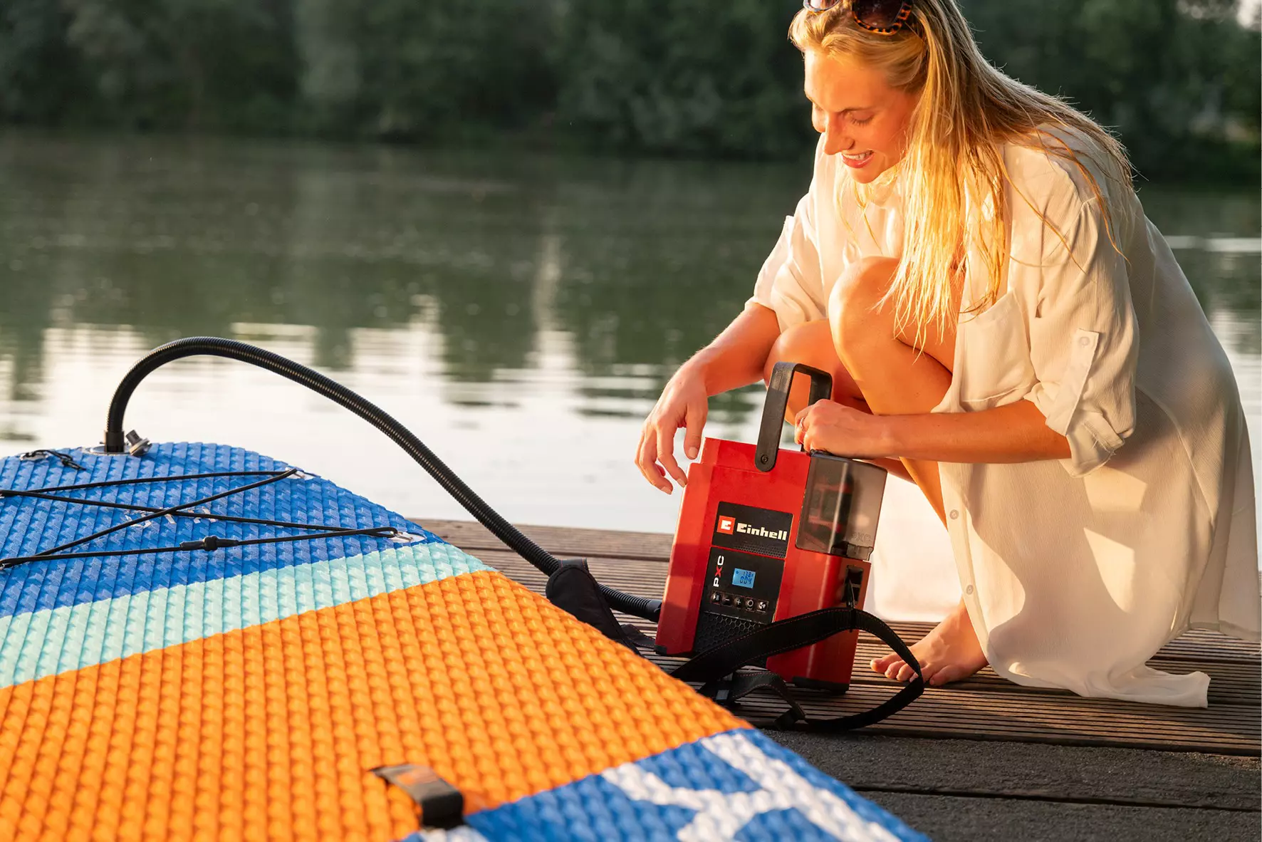 einhell-expert-cordless-air-compressor-4020700-example_usage-001