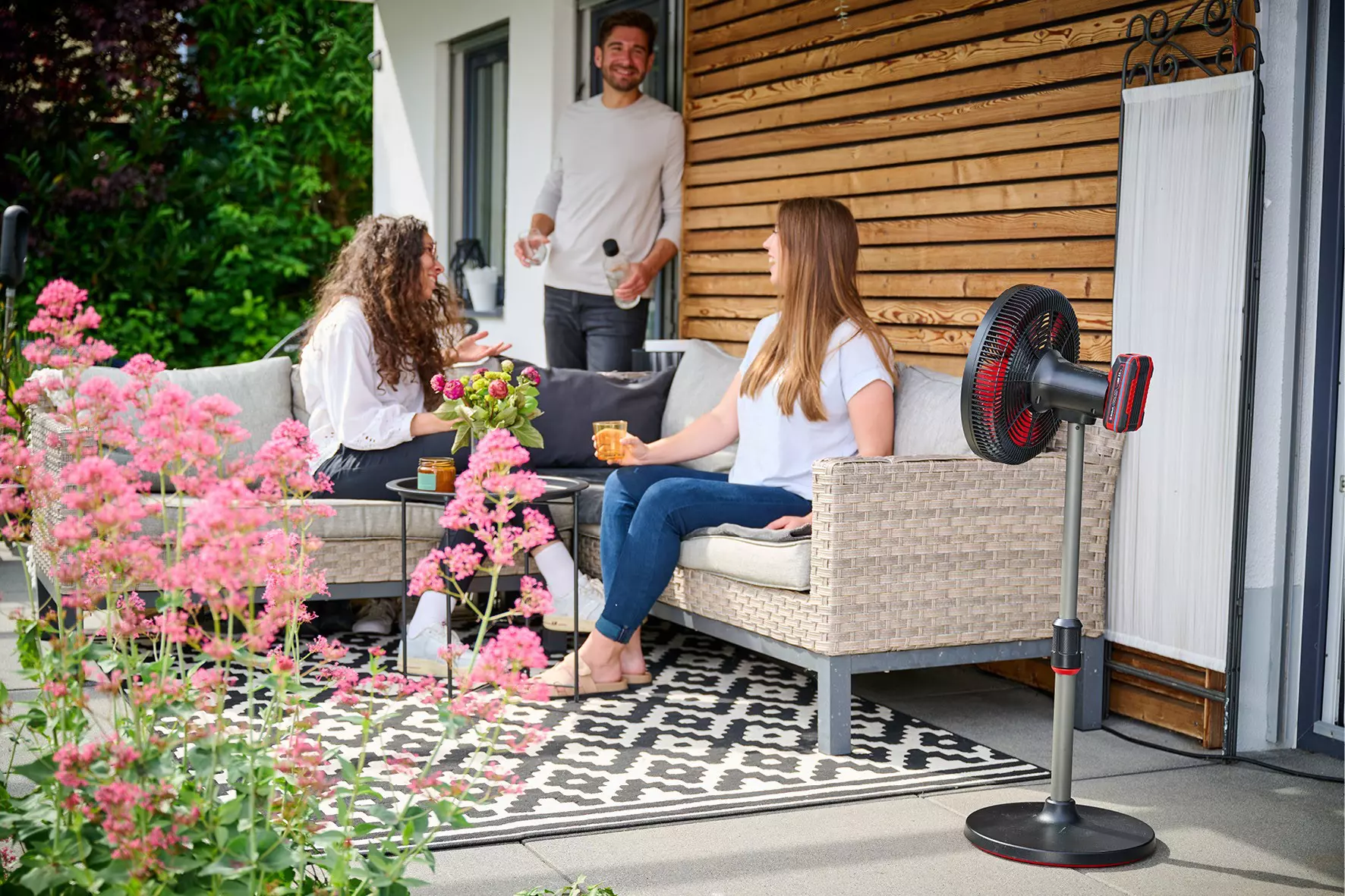 einhell-expert-cordless-fan-3408071-example_usage-001