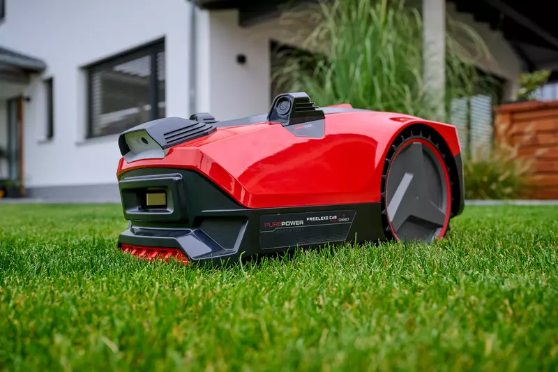 einhell-expert-robot-lawn-mower-3413975-example_usage-999