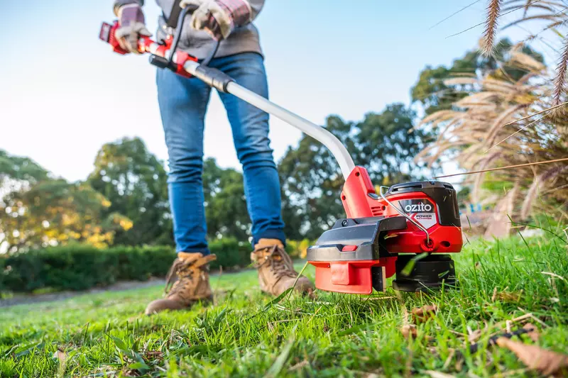 Ozito cordless grass trimmer kit sale