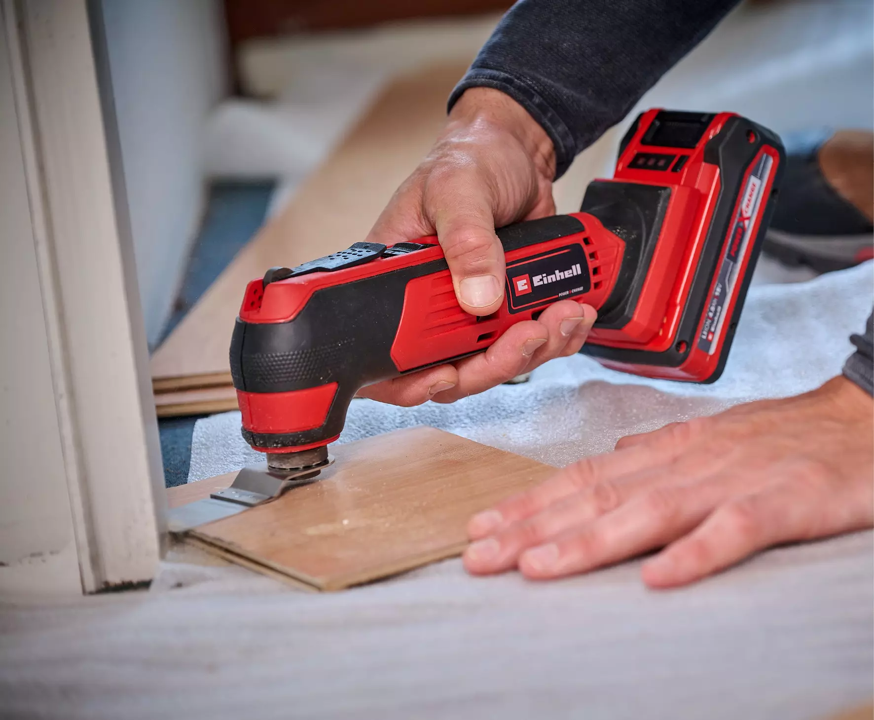 einhell-expert-cordless-multifunctional-tool-4465200-example_usage-001