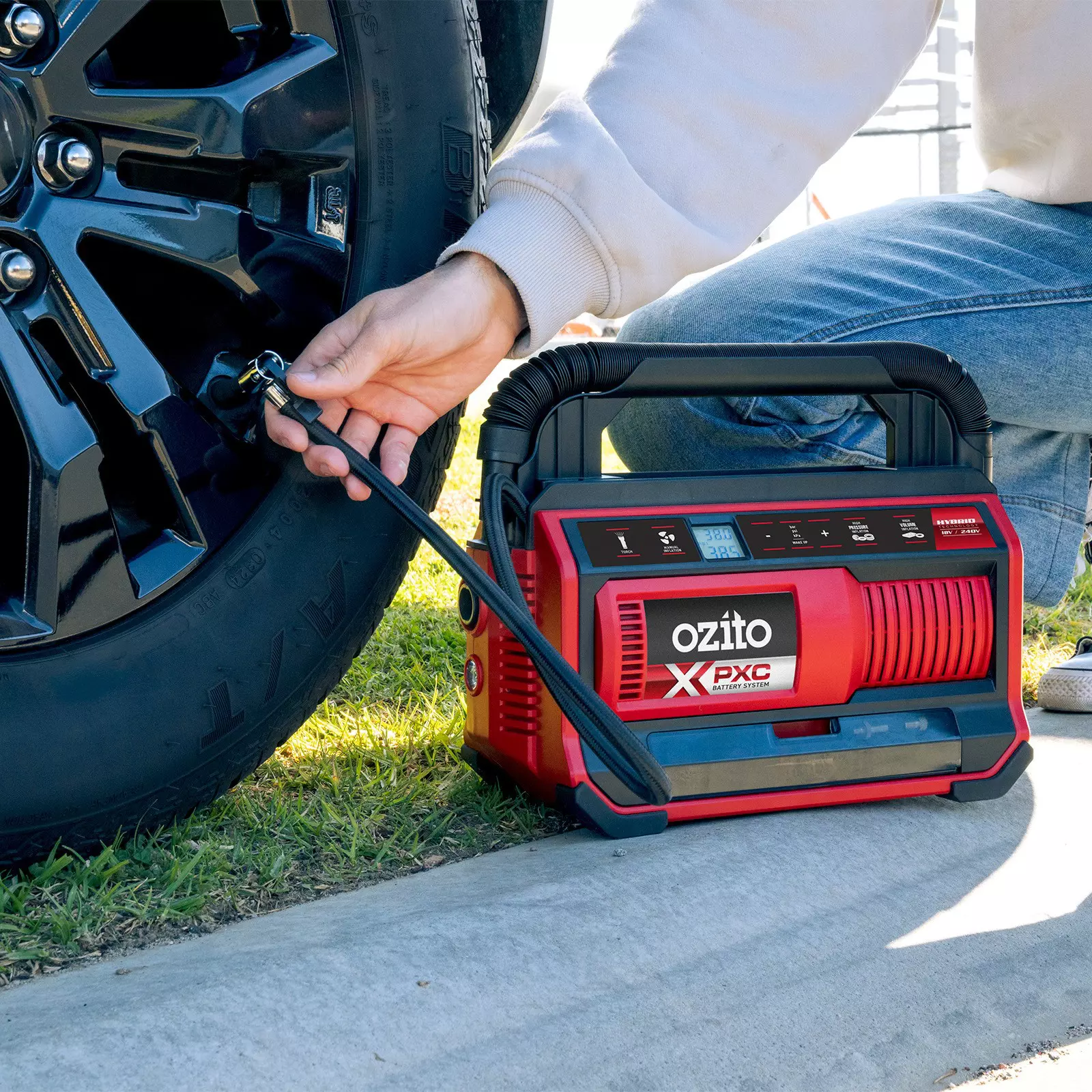 ozito-hybrid-compressor-3001228-example_usage-104