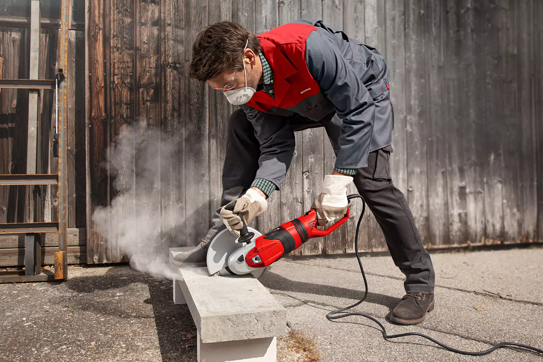 einhell-expert-angle-grinder-4430874-example_usage-001