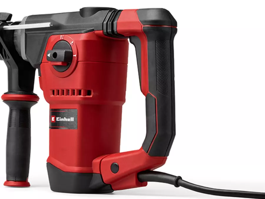 The Einhell rotary hammer TE-RH 34/6 4F +4 with a vibration-damped main handle and softgrip for low-vibration operation.