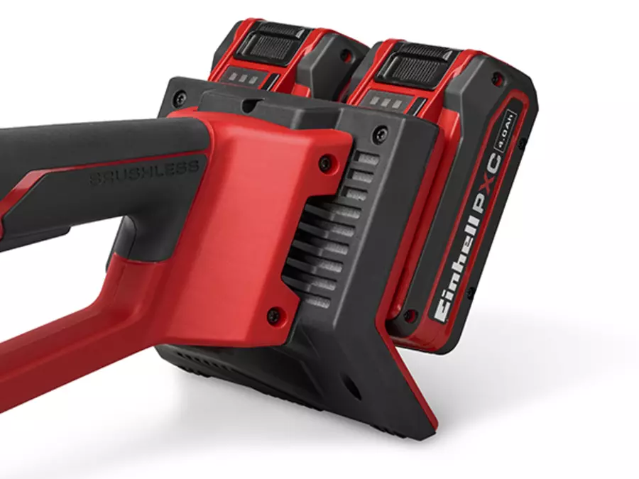 Two inserted batteries with battery protection on the Einhell Professional cordless angle grinder TP-AG 36/230-22 Li BL.