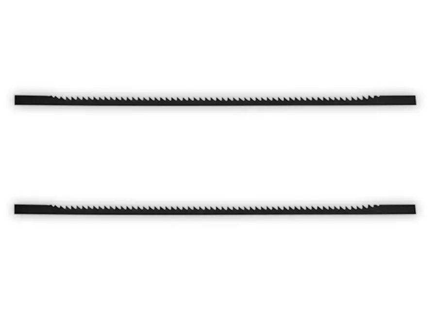 Dos hojas de sierra de marquetería rectas de la sierra de marquetería TC-SS 406 E de Einhell una al lado de la otra.