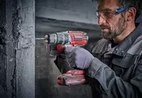 einhell-professional-cordless-impact-drill-4514318-example_usage-001
