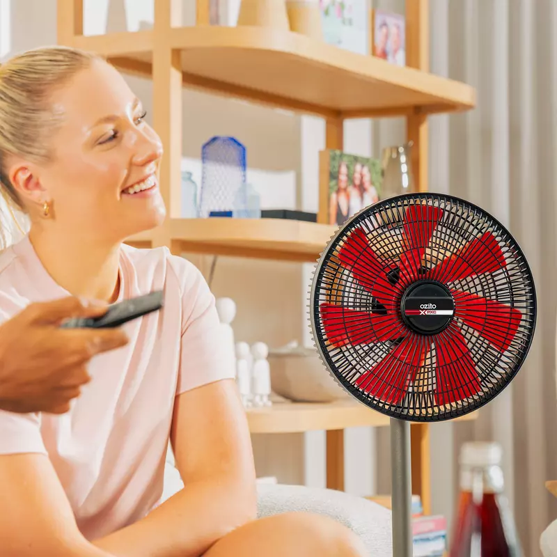 ozito-cordless-fan-3001319-example_usage-103