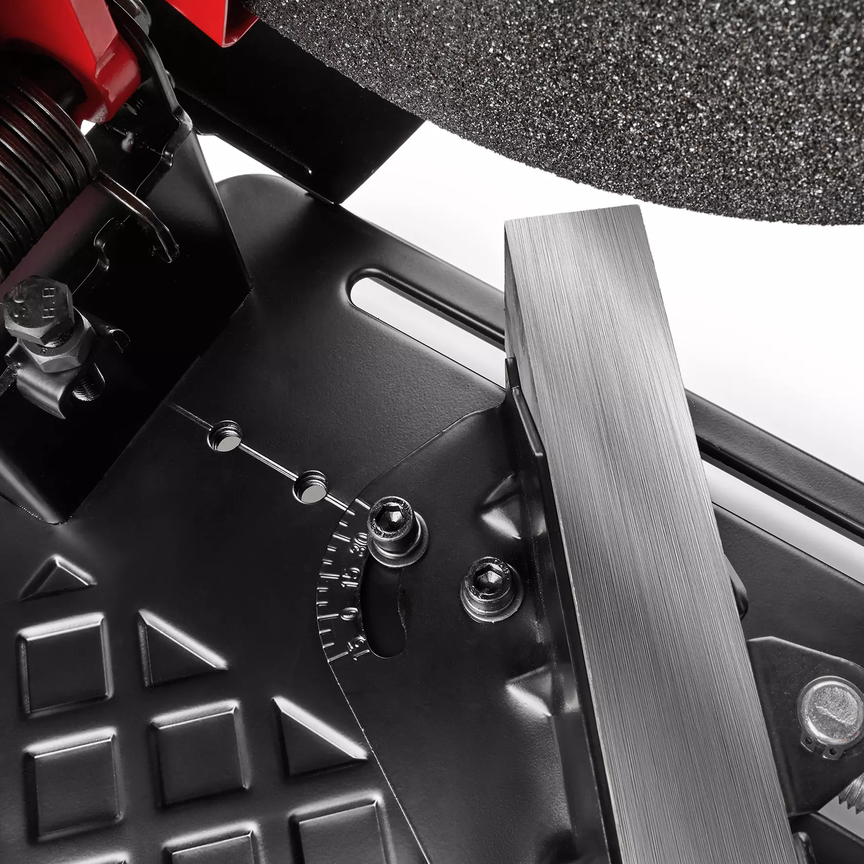 einhell-classic-metal-cutting-saw-4503135-detail_image-002