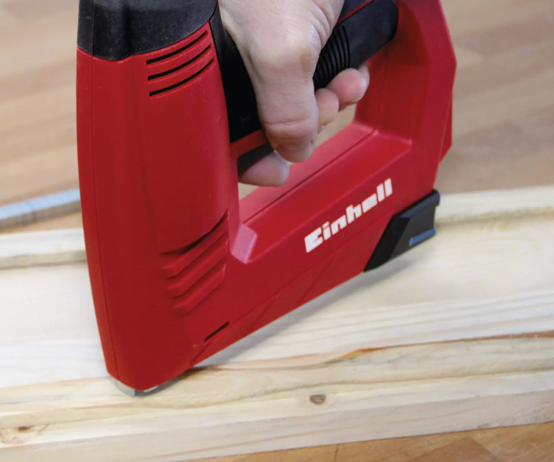 einhell-by-kwb-brads-49355614-example_usage-001