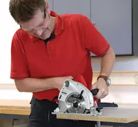 einhell-home-circular-saw-4330937-example_usage-001