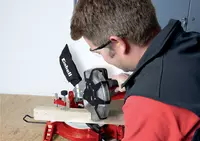 einhell-classic-mitre-saw-4300851-example_usage-001
